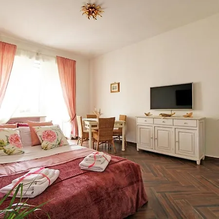 A Casa Di Chloe - Ponte Milvio Lägenhet *