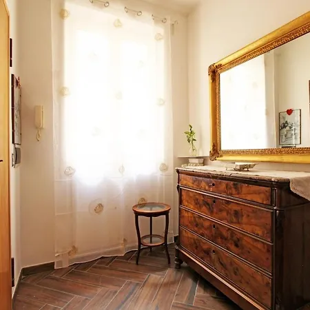 Apartment A Casa Di Chloe - Ponte Milvio Rom